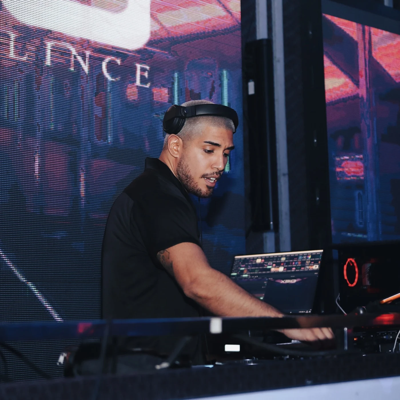 DJ Brake tocando en otro evento